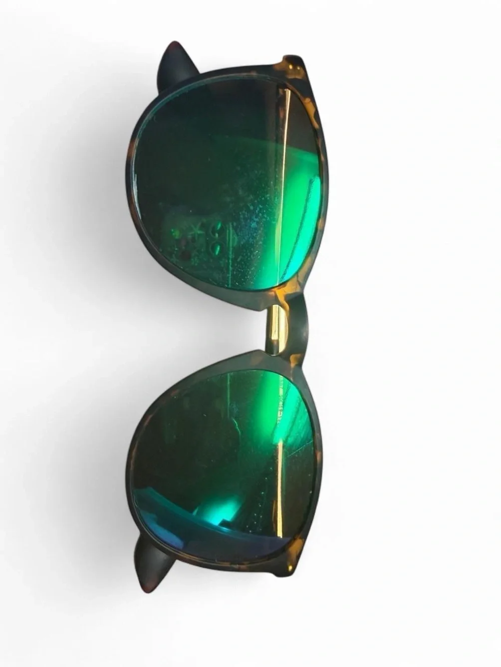 Tortoiseshell Frame Sunglasses with Green Mirrored Lenses - Unisex